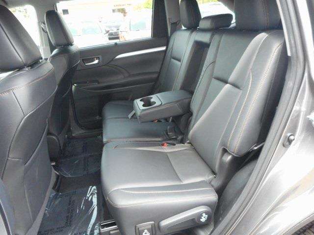 Toyota Highlander 2017 photo 7